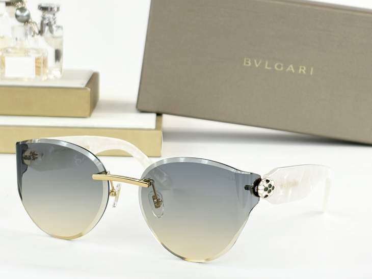 Picture of Bvlgari Sunglasses _SKUfw79684094fw